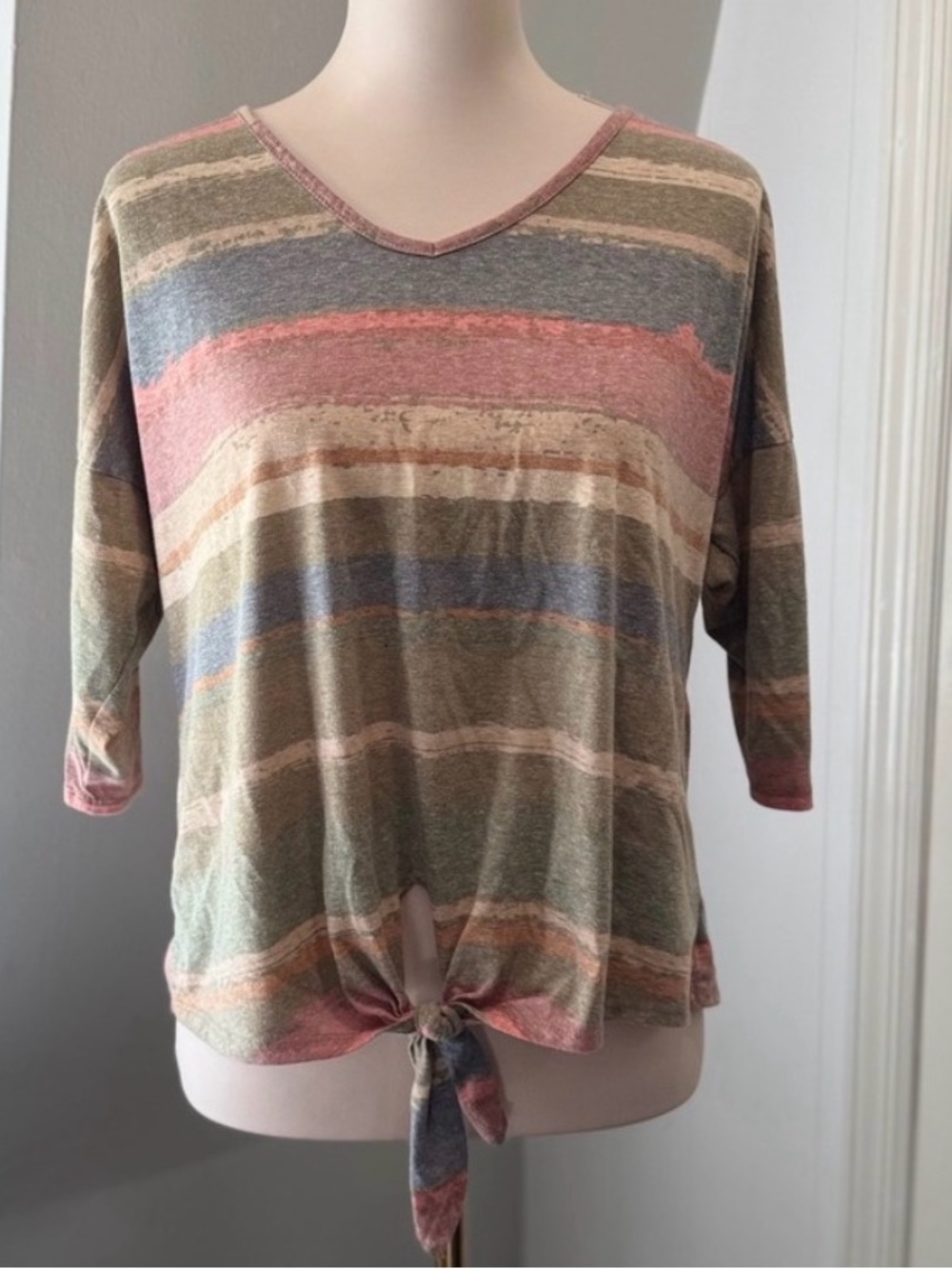 Tru Self Earthtone Stripe V-Neck Tie-Front Top | Size Medium
